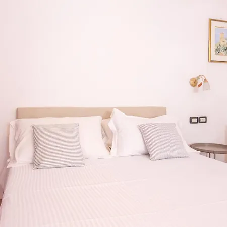 La Piccola Gemma Apartment *