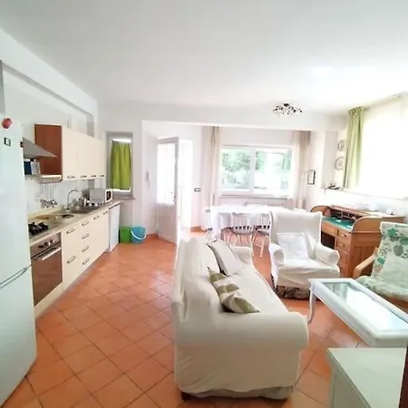 La Piccola Gemma Apartment *